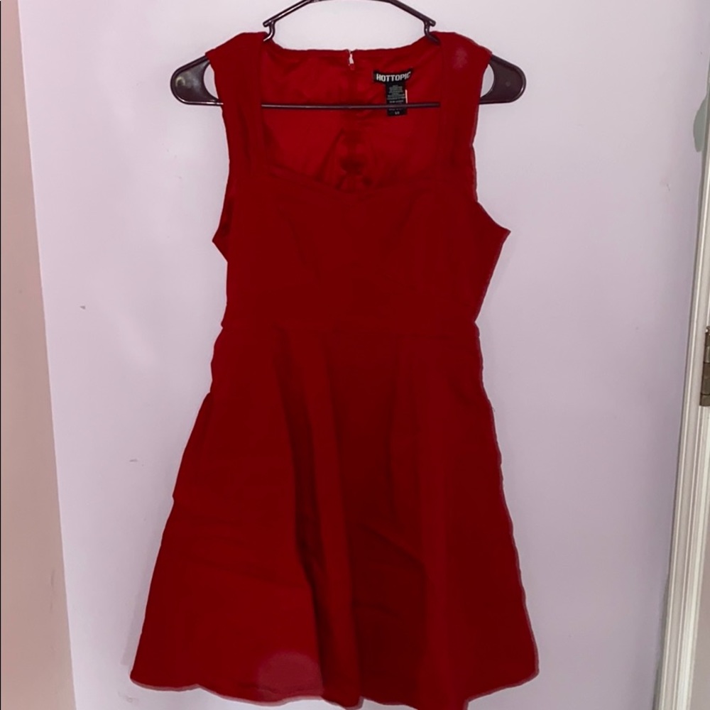 Cute red dress with pockets